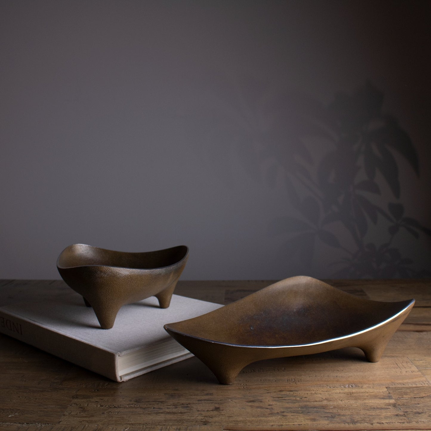 Tripod Antique Gold Decorative Fruit Bowls – Nut and Chocolate Bowl for Coffee Tables