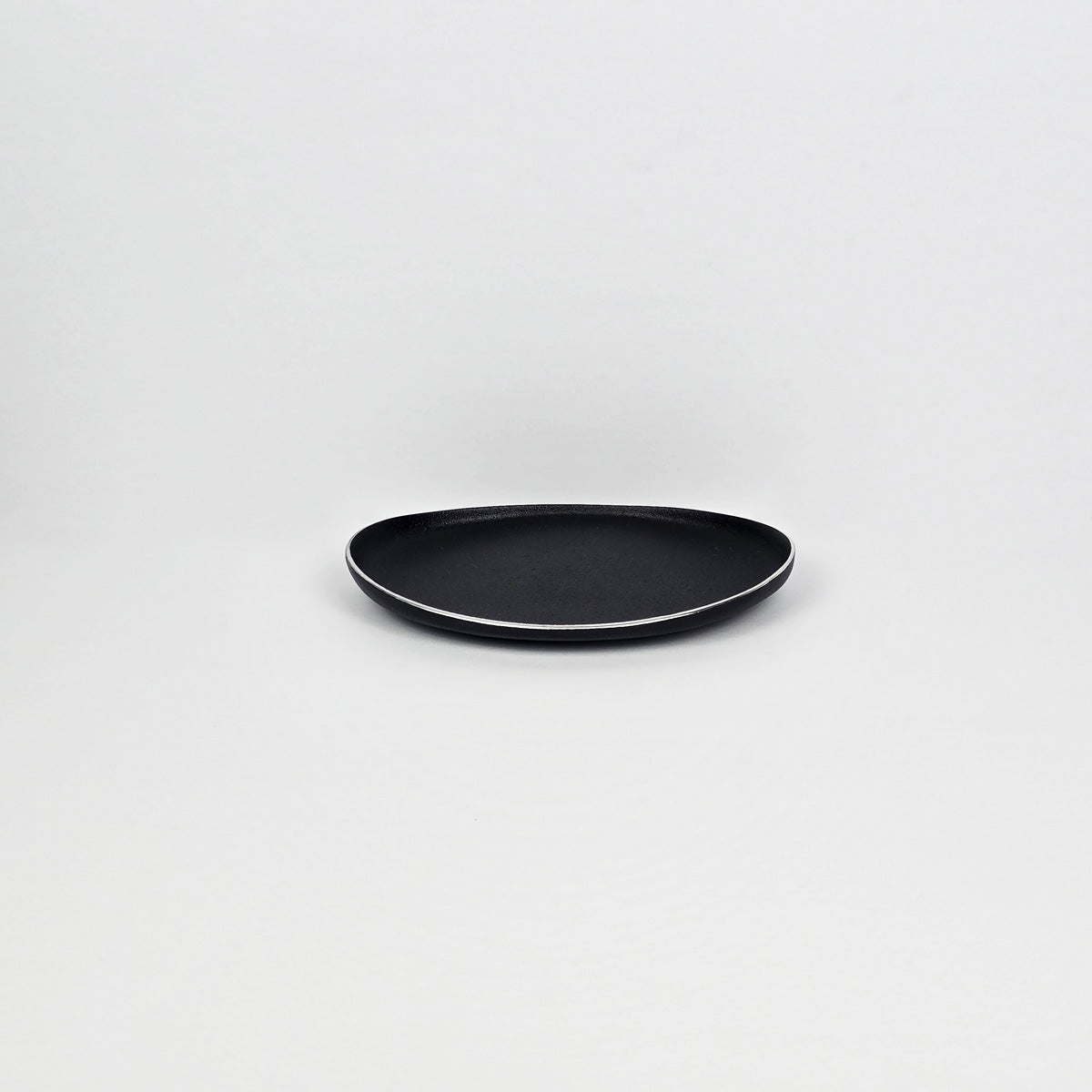 Decorative Oval Plate – Sweet & Dessert Plate or Jewelry & Candle Plate - black - front