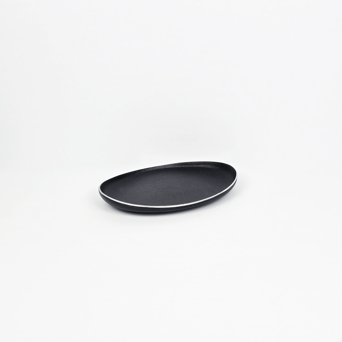 Decorative Oval Plate – Sweet & Dessert Plate or Jewelry & Candle Plate - black - side